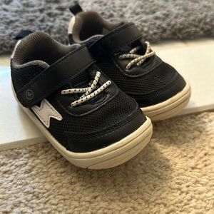 Stride rite baby shoes size 4